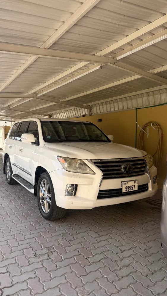 Used Lexus LX 570 5 door 5.7L 2012
