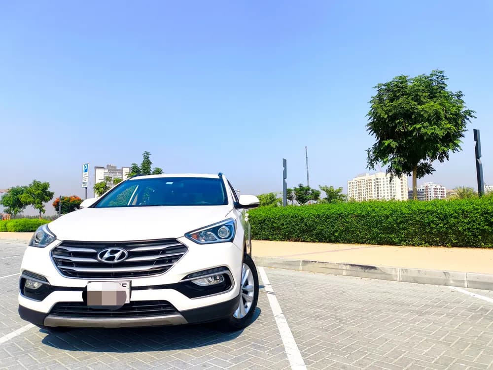 Used Hyundai Santa Fe 2.4L FWD 2017