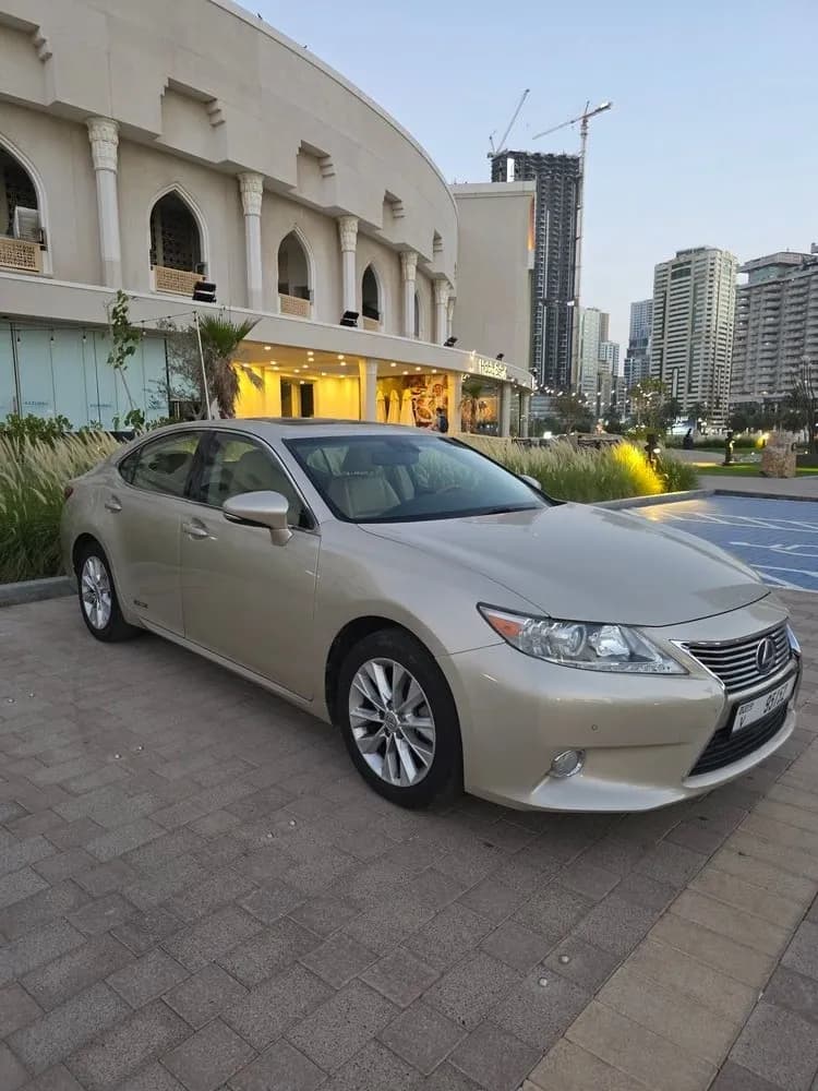 Used Lexus ES 300 Hybrid Full Option 2013