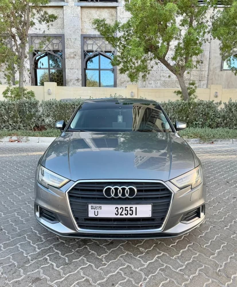 أودي سبورت باك أي3 1.4L (125 HP) 2013 مستعملة