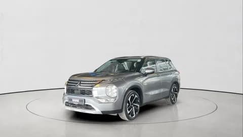 Used Mitsubishi Outlander 2024 Used Mitsubishi Outlander 2024 used_cars.forSale