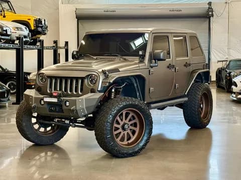 جيب رانجلر Unlimited Sport X 3.6L A/T 2014 مستعملة جيب رانجلر Unlimited Sport X 3.6L A/T 2014 مستعملة للبيع