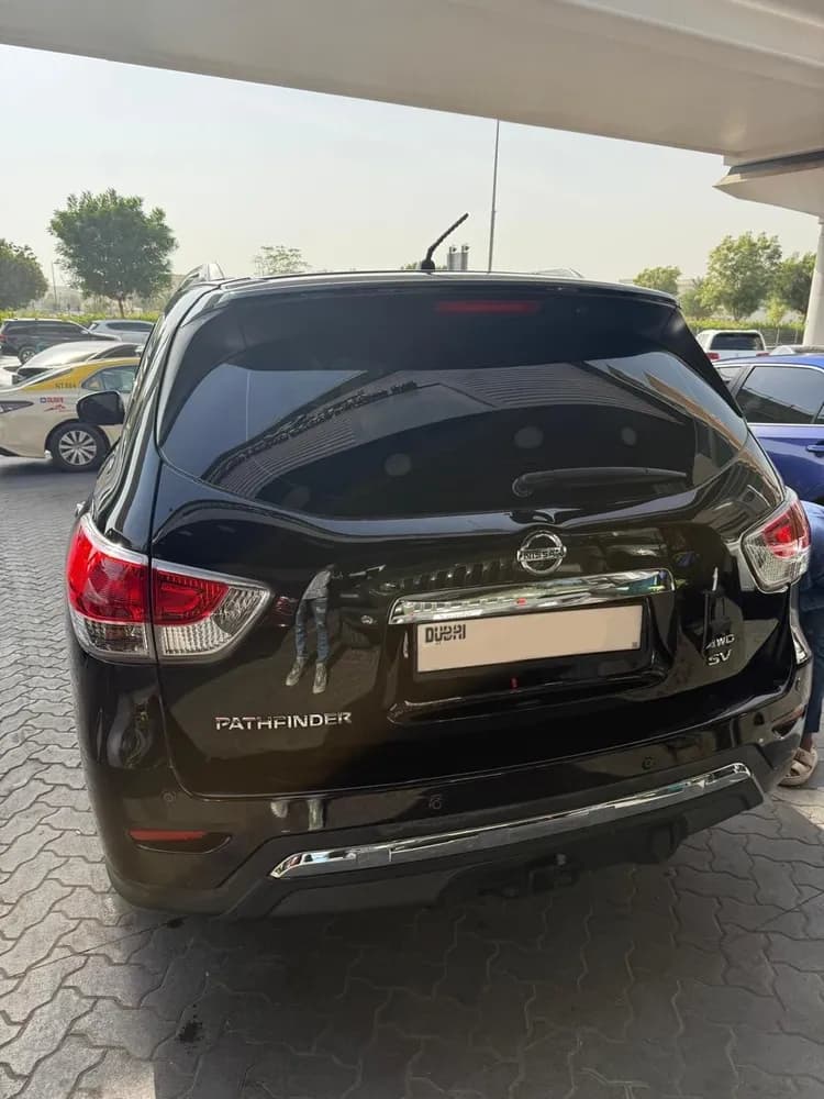 Used Nissan Pathfinder 3.5L SV 4WD 2014