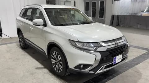 Used Mitsubishi Outlander 2023 Used Mitsubishi Outlander 2023 used_cars.forSale