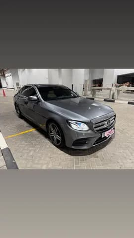 مرسيدس بنز الفئة -إي E 300 2019 مستعملة مرسيدس بنز الفئة -إي E 300 2019 مستعملة used_cars.forSale