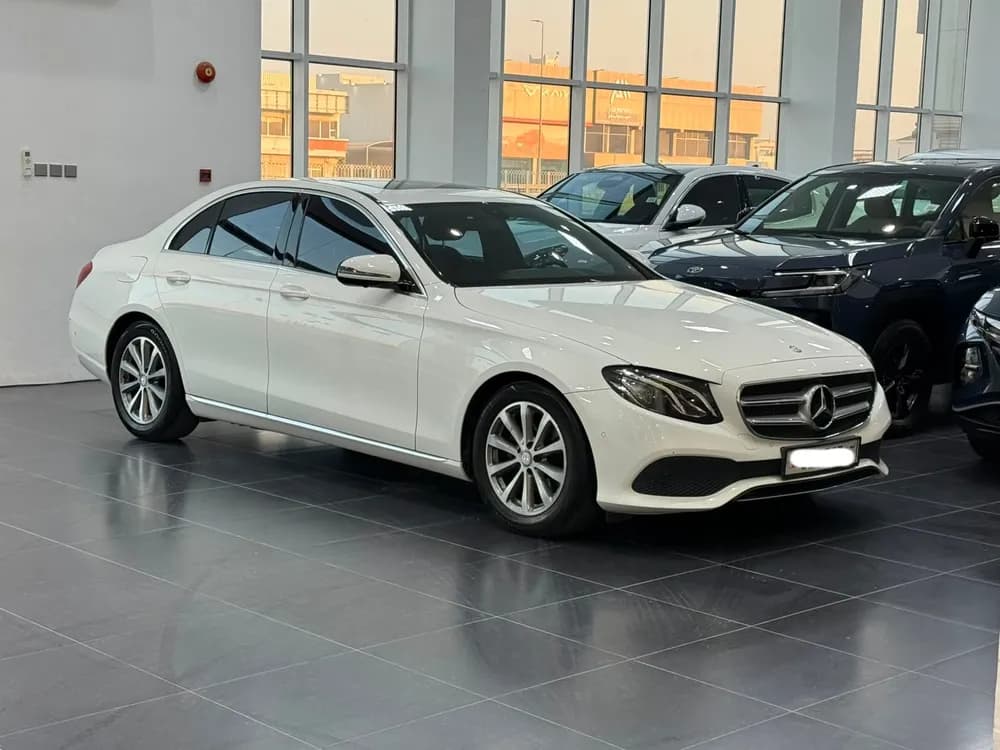 Used Mercedes-Benz E-Class E 200 CGI 2017
