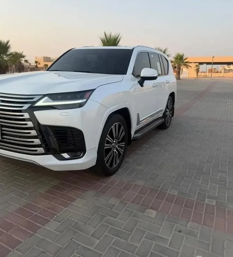 Used Lexus LX 600 Prestige AWD (7-Seats) 2025