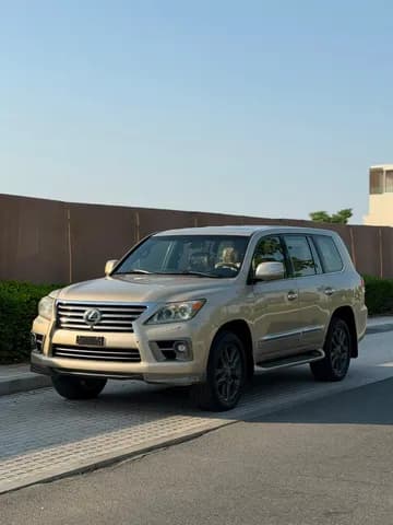 Used Lexus LX 570 5 door 5.7L 2014 Used Lexus LX 570 5 door 5.7L 2014 used_cars.forSale