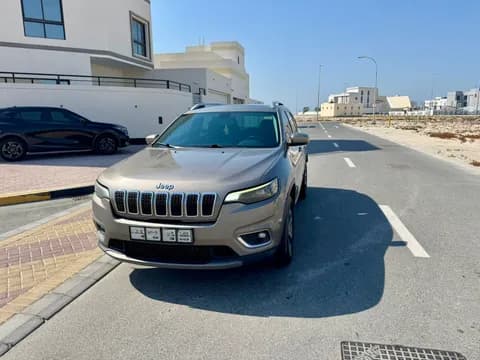 جيب شيروكي Limited 3.2L 2019 مستعملة جيب شيروكي Limited 3.2L 2019 مستعملة used_cars.forSale