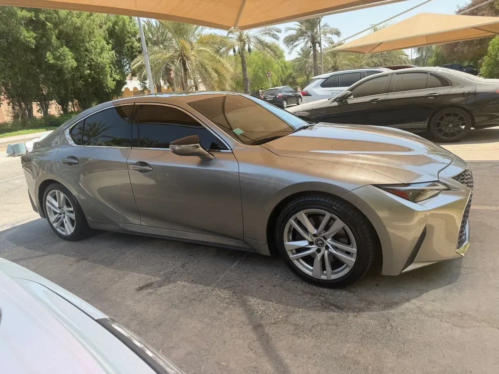 Used Lexus IS300 2023