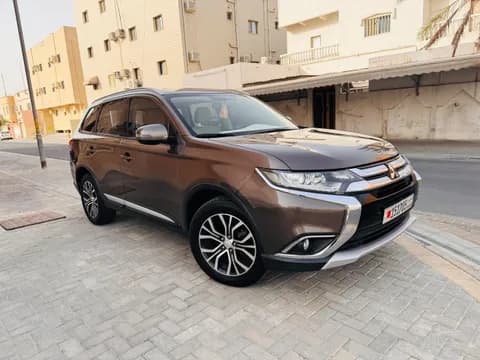 Used Mitsubishi Outlander 2.4L GLX Mid Option (7-Seater) 2016 Used Mitsubishi Outlander 2.4L GLX Mid Option (7-Seater) 2016 used_cars.forSale