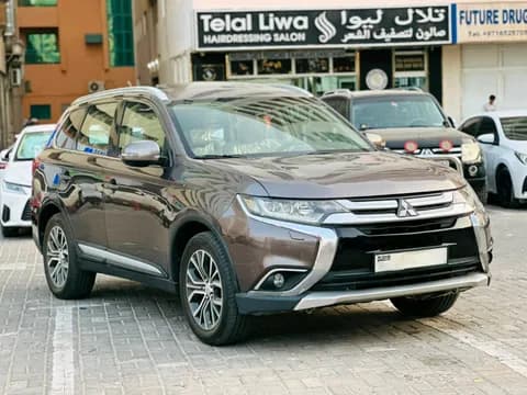 Used Mitsubishi Outlander 2.4L GLX Full Option (7-Seater) 2016 Used Mitsubishi Outlander 2.4L GLX Full Option (7-Seater) 2016 used_cars.forSale