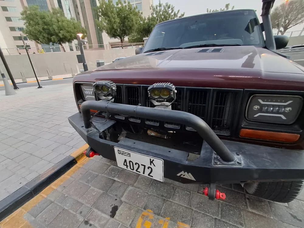 جيب شيروكي 2000 مستعملة
