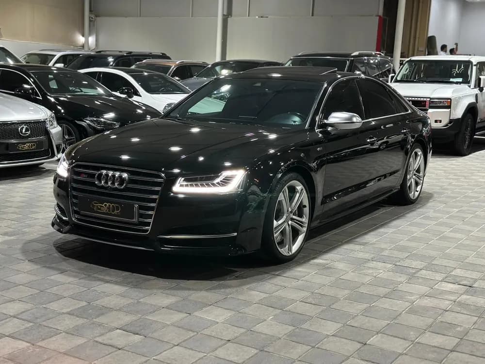Used Audi S8 4.0T (520 HP) 2015