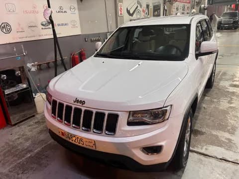 جيب جراند شيروكي لاريدو 2015 مستعملة جيب جراند شيروكي لاريدو 2015 مستعملة used_cars.forSale