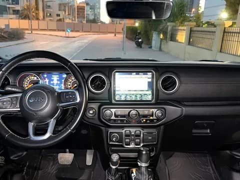 Used Jeep Gladiator 3.6L Overland (4x4) 2020 Used Jeep Gladiator 3.6L Overland (4x4) 2020 used_cars.forSale