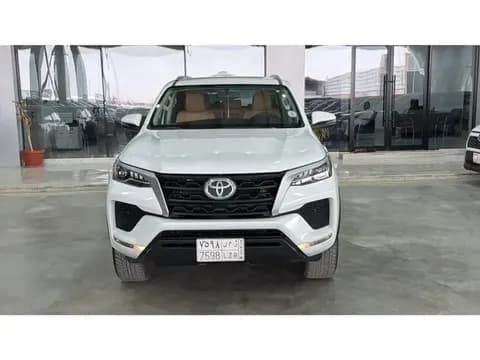 Used Toyota Fortuner 2.7L 2024 Used Toyota Fortuner 2.7L 2024 used_cars.forSale